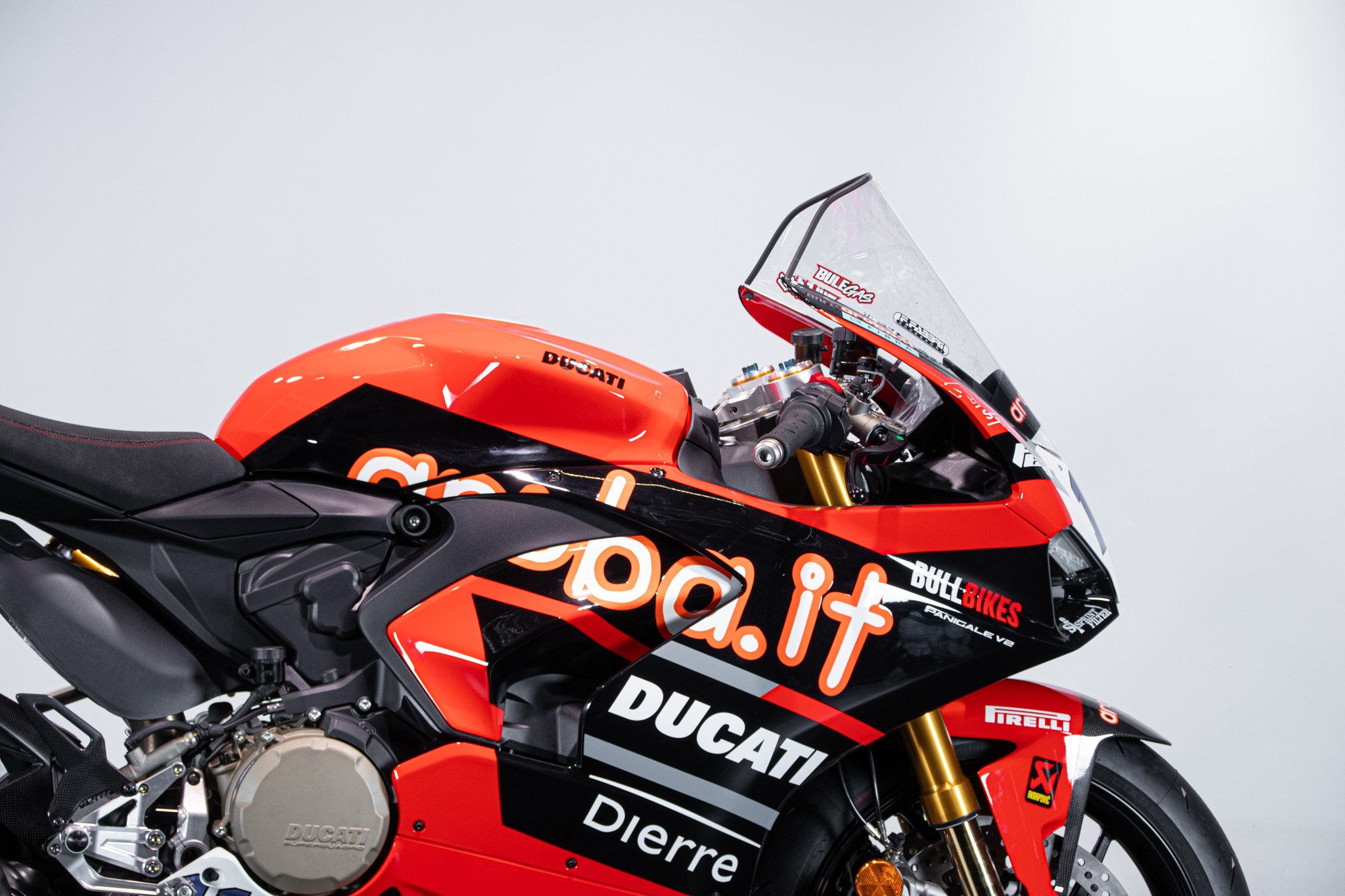 Ducati PANIGALE V2 BULEGA 2023 WORLD CHAMPION REPLICA 