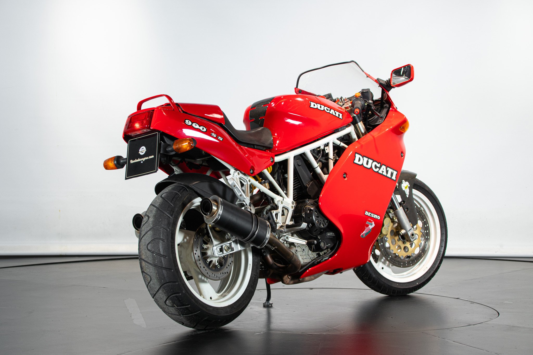 Ducati 900 SS 