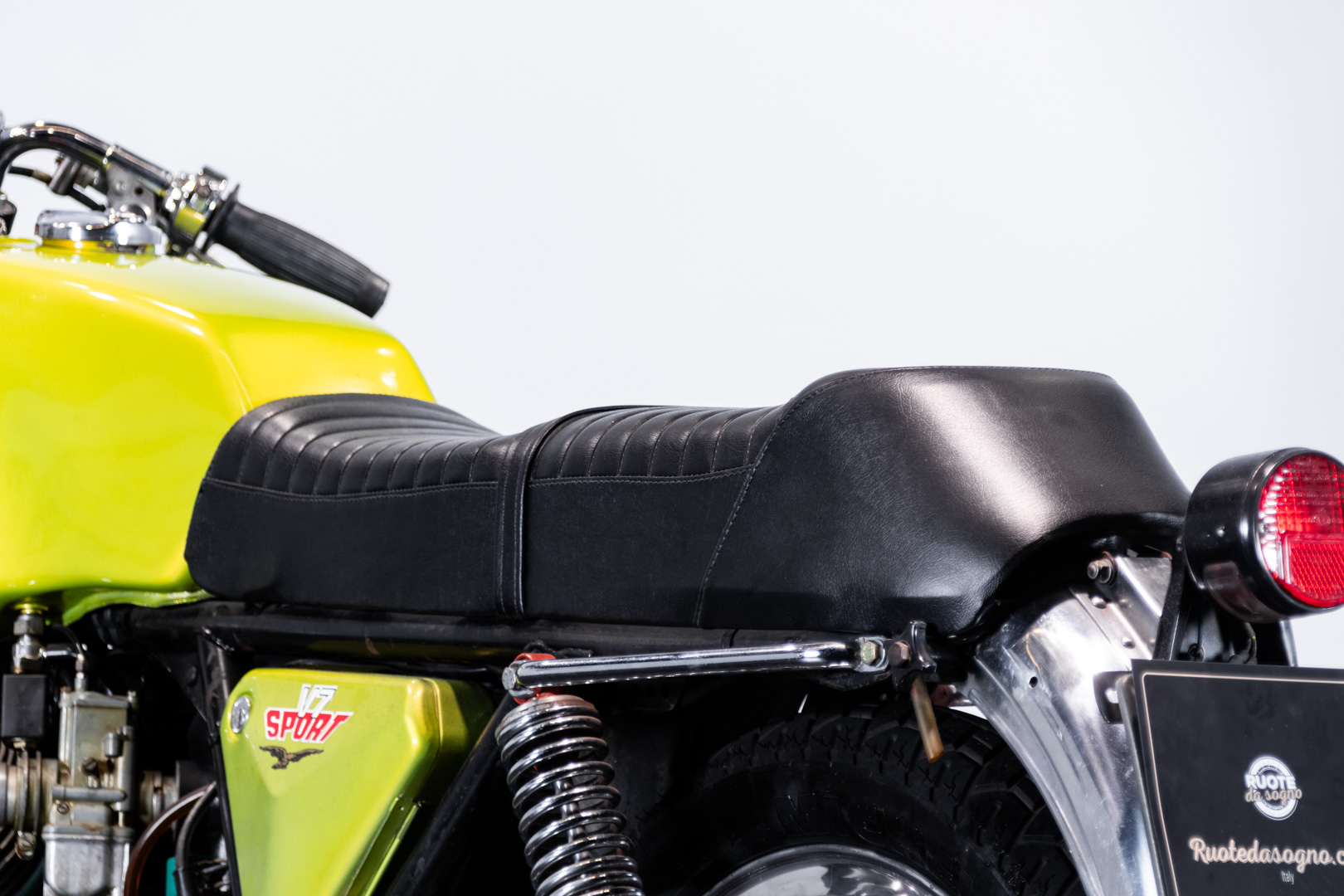 Moto Guzzi V7 SPORT 