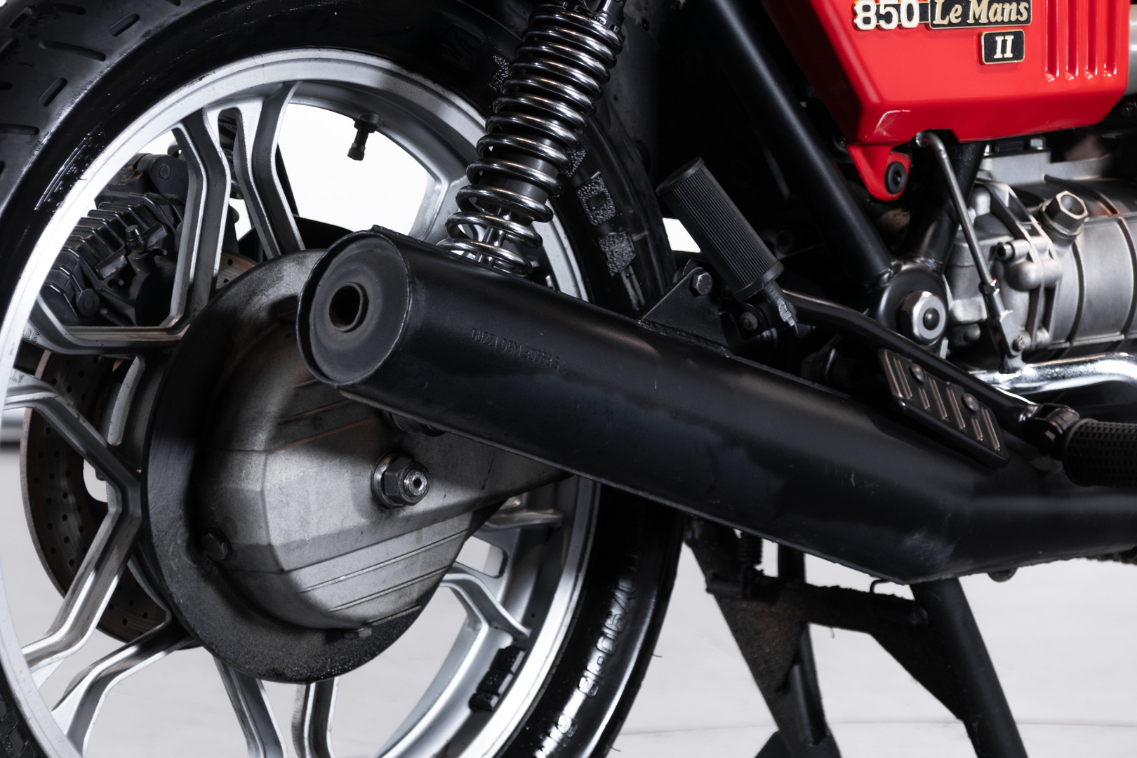Moto Guzzi LE MANS II 850 