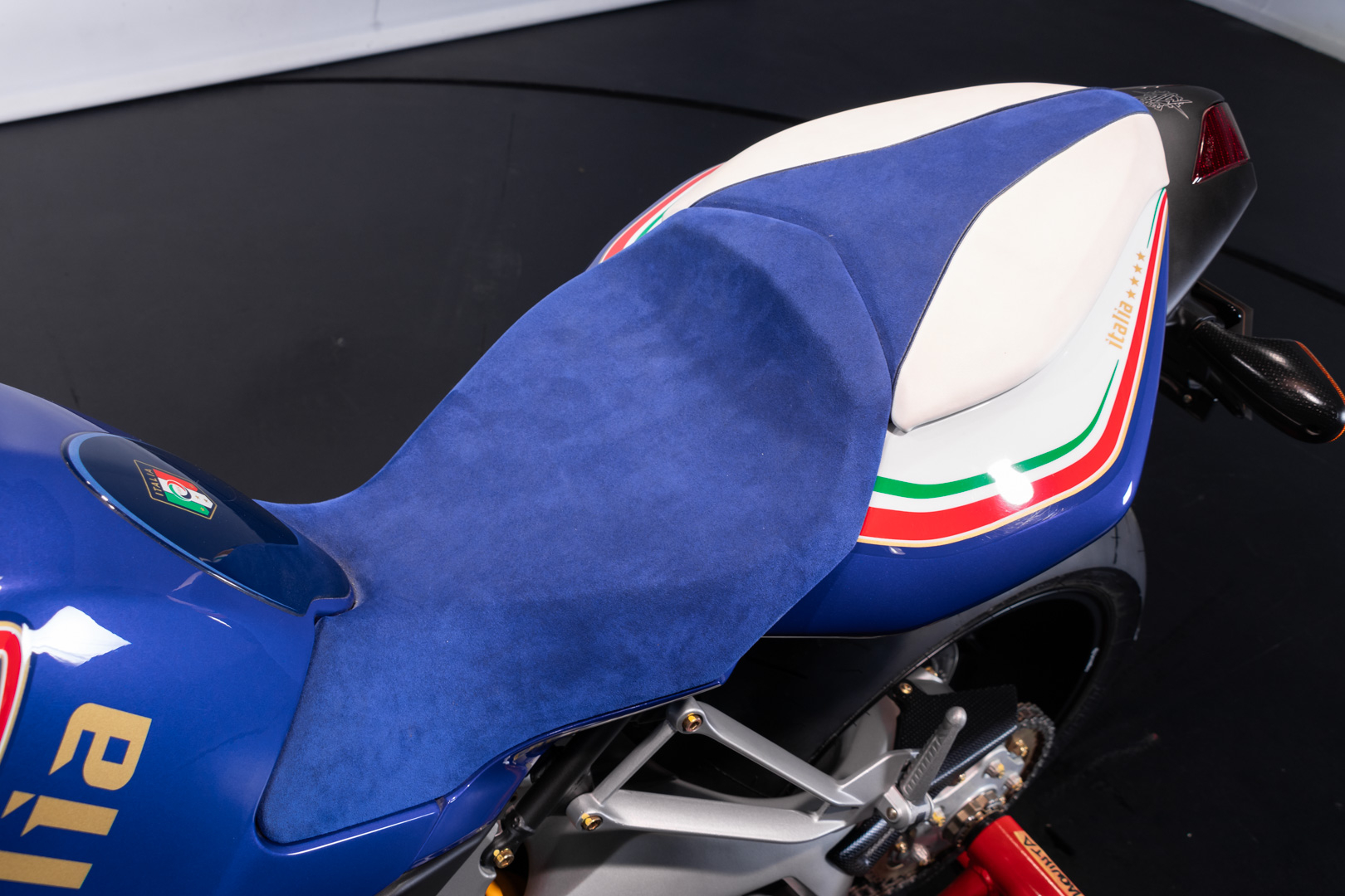 MV Agusta BRUTALE 910 R WORLD CHAMPION    