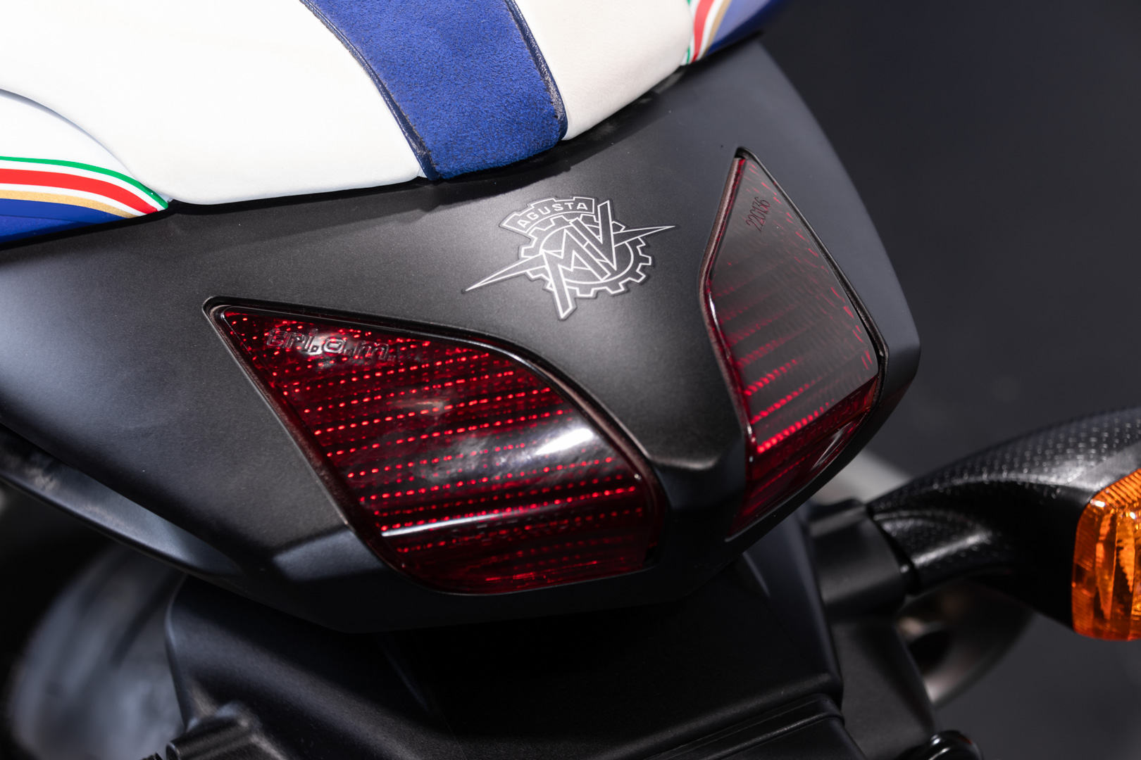 MV Agusta BRUTALE 910 R WORLD CHAMPION    