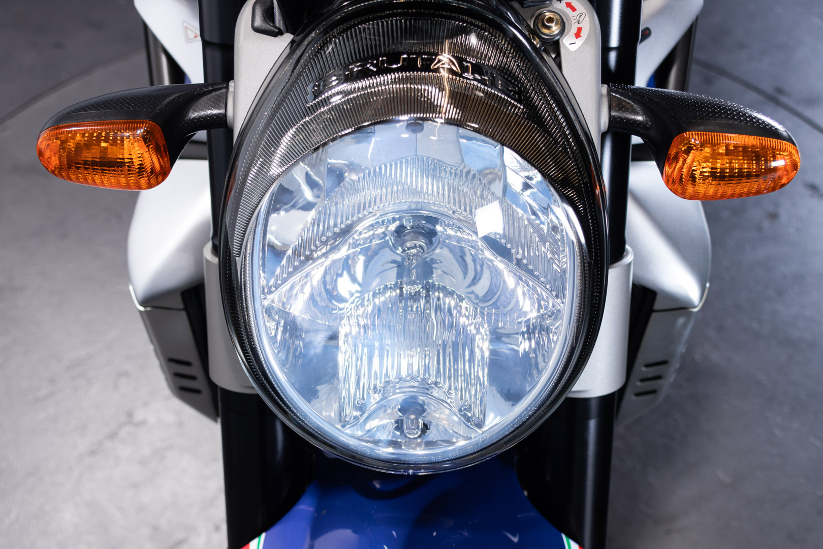MV Agusta BRUTALE 910 R WORLD CHAMPION    