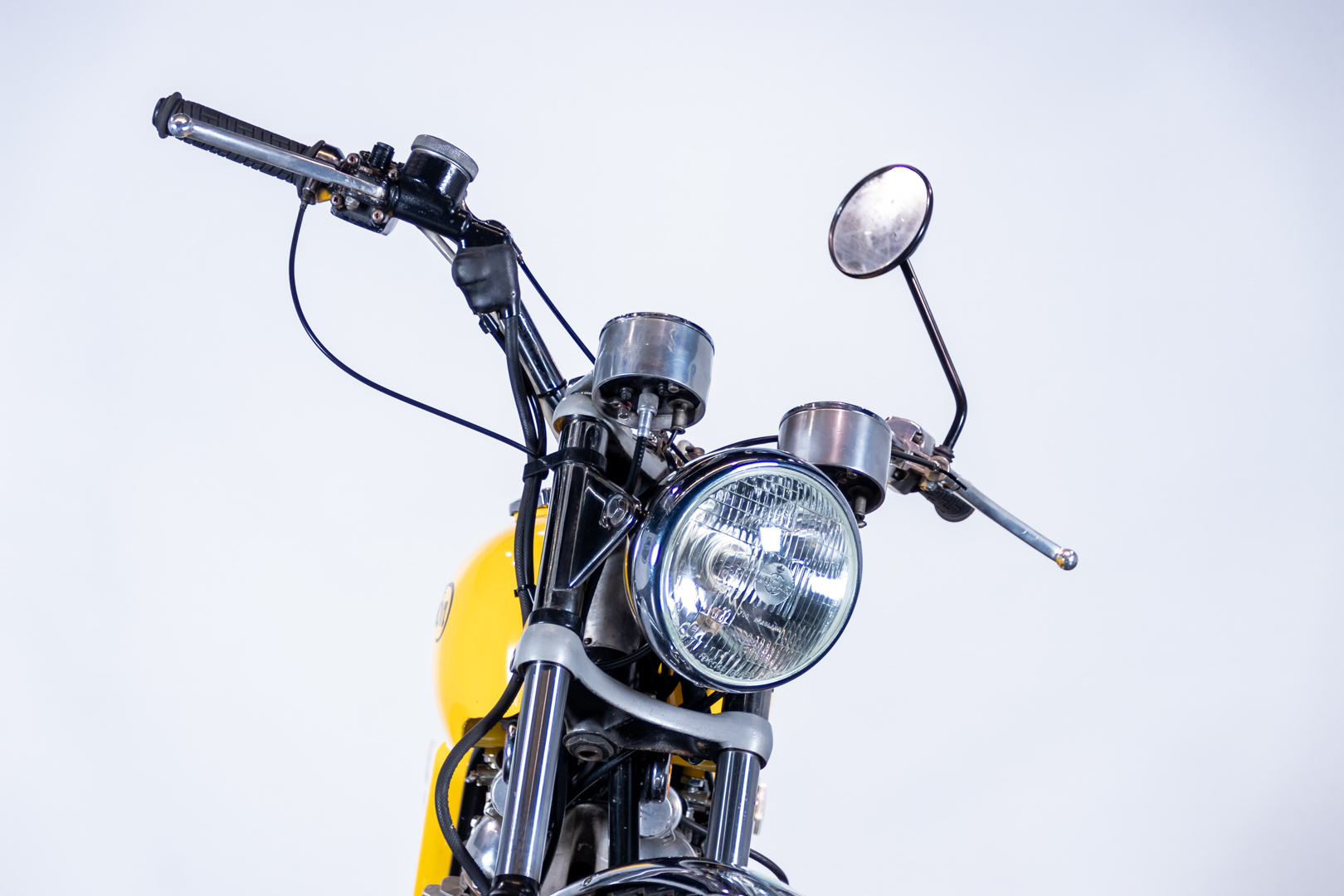 Norton COMMANDO 750 ROADSTER       