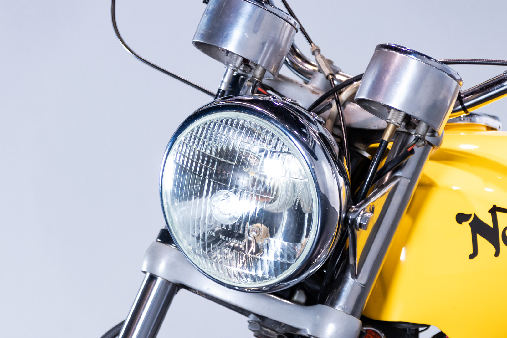 Norton COMMANDO 750 ROADSTER       