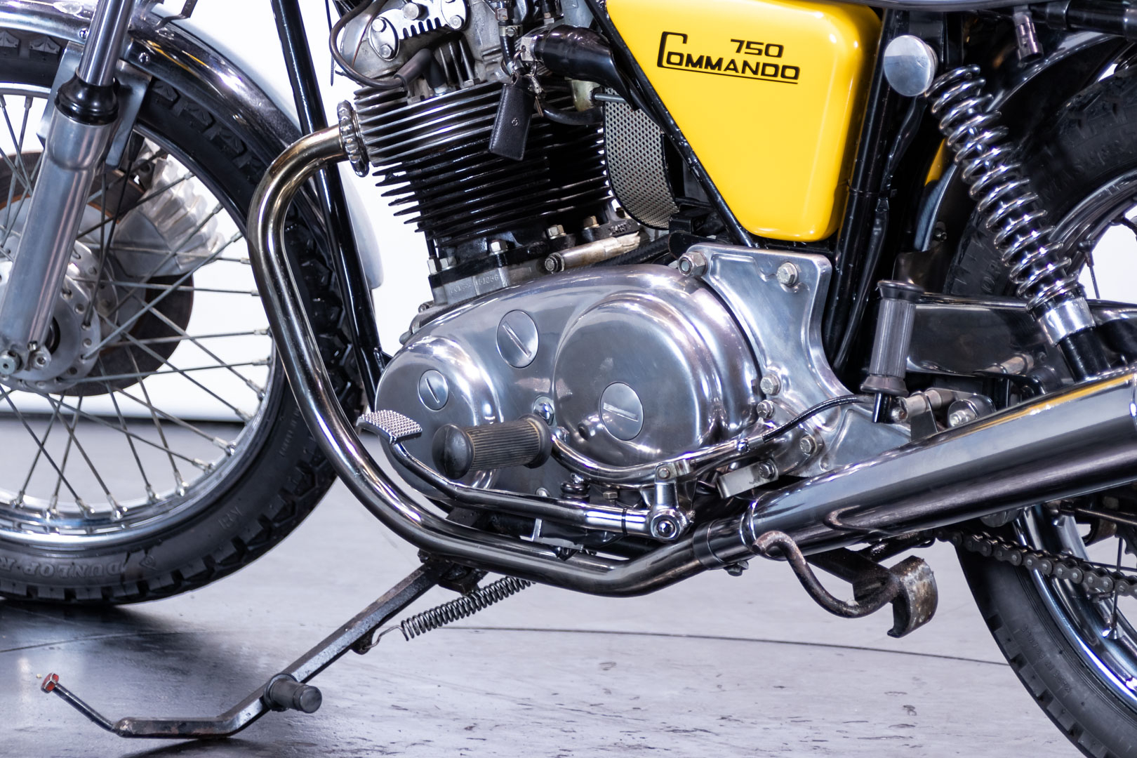 Norton COMMANDO 750 ROADSTER       