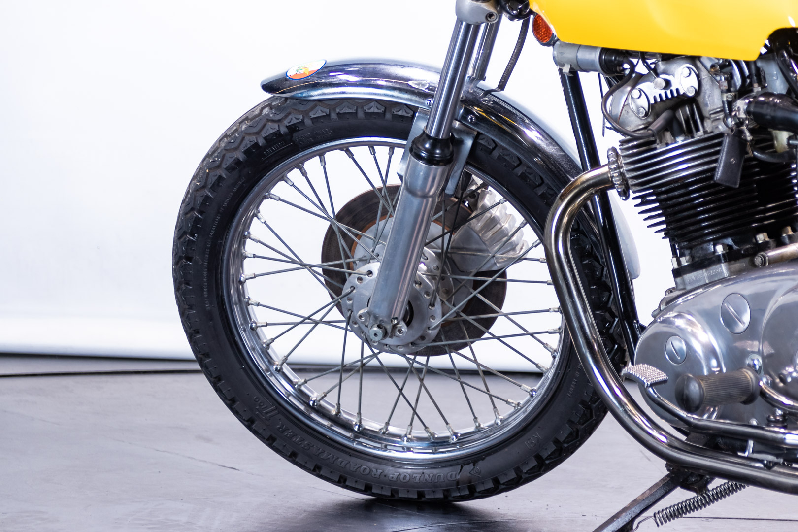 Norton COMMANDO 750 ROADSTER       