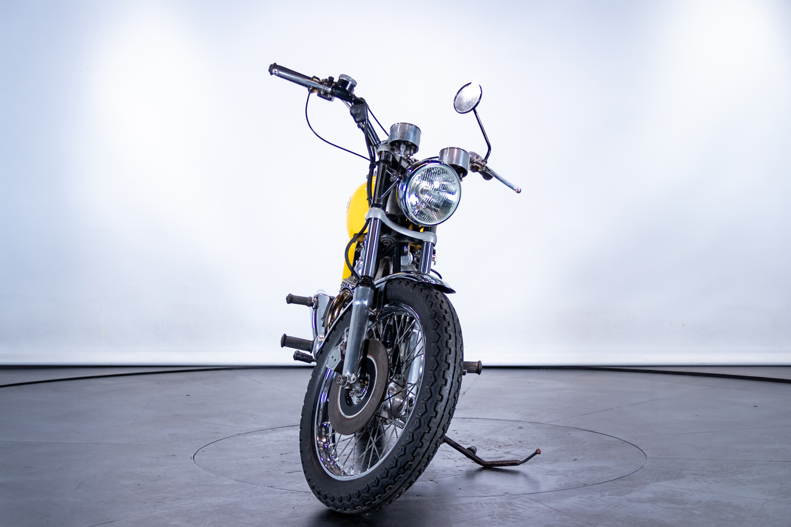 Norton COMMANDO 750 ROADSTER       