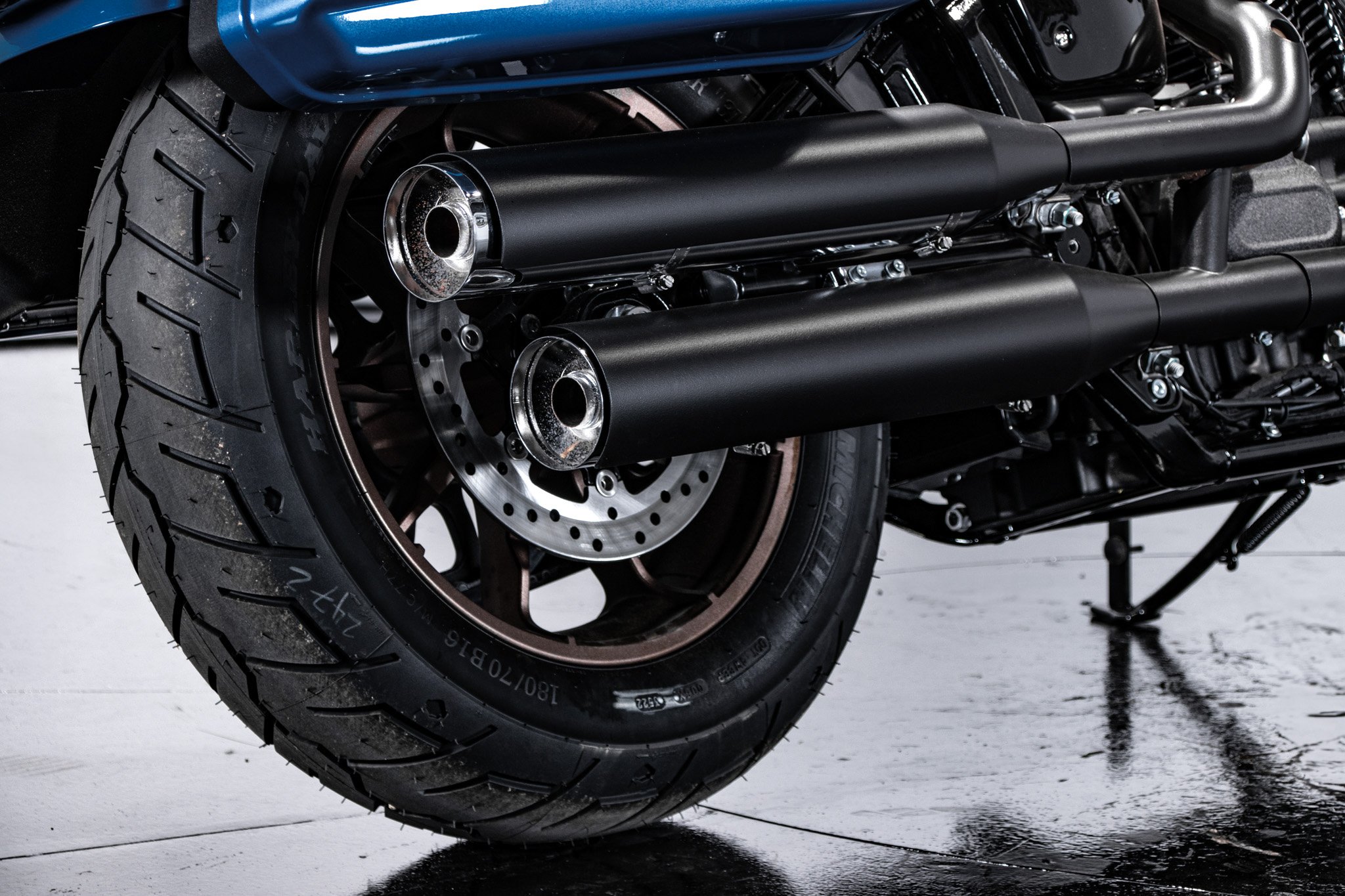 Harley Davidson Low Rider ST - Fast Johnnie 