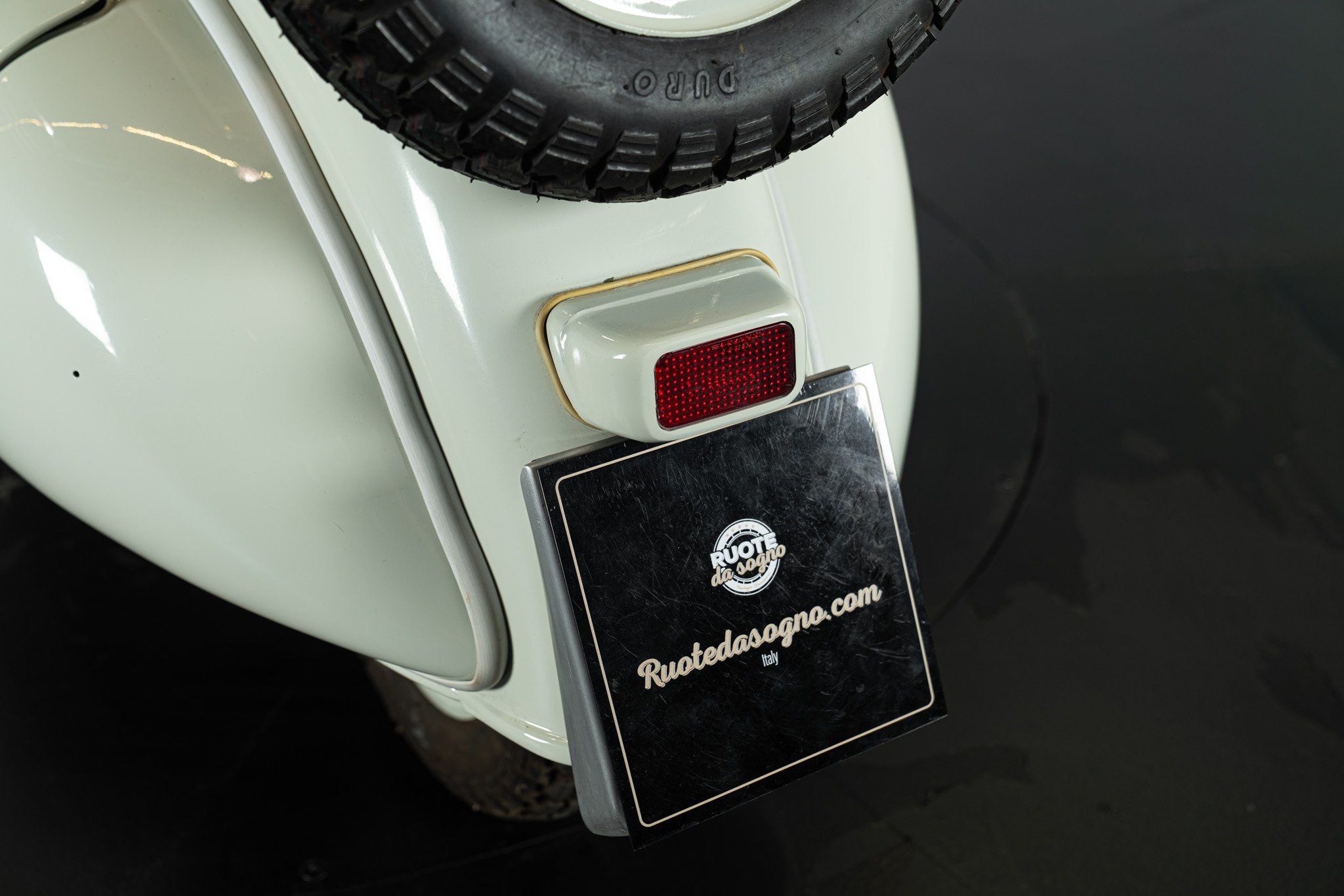Piaggio VESPA VN2T 125 \"FARO BASSO \" 