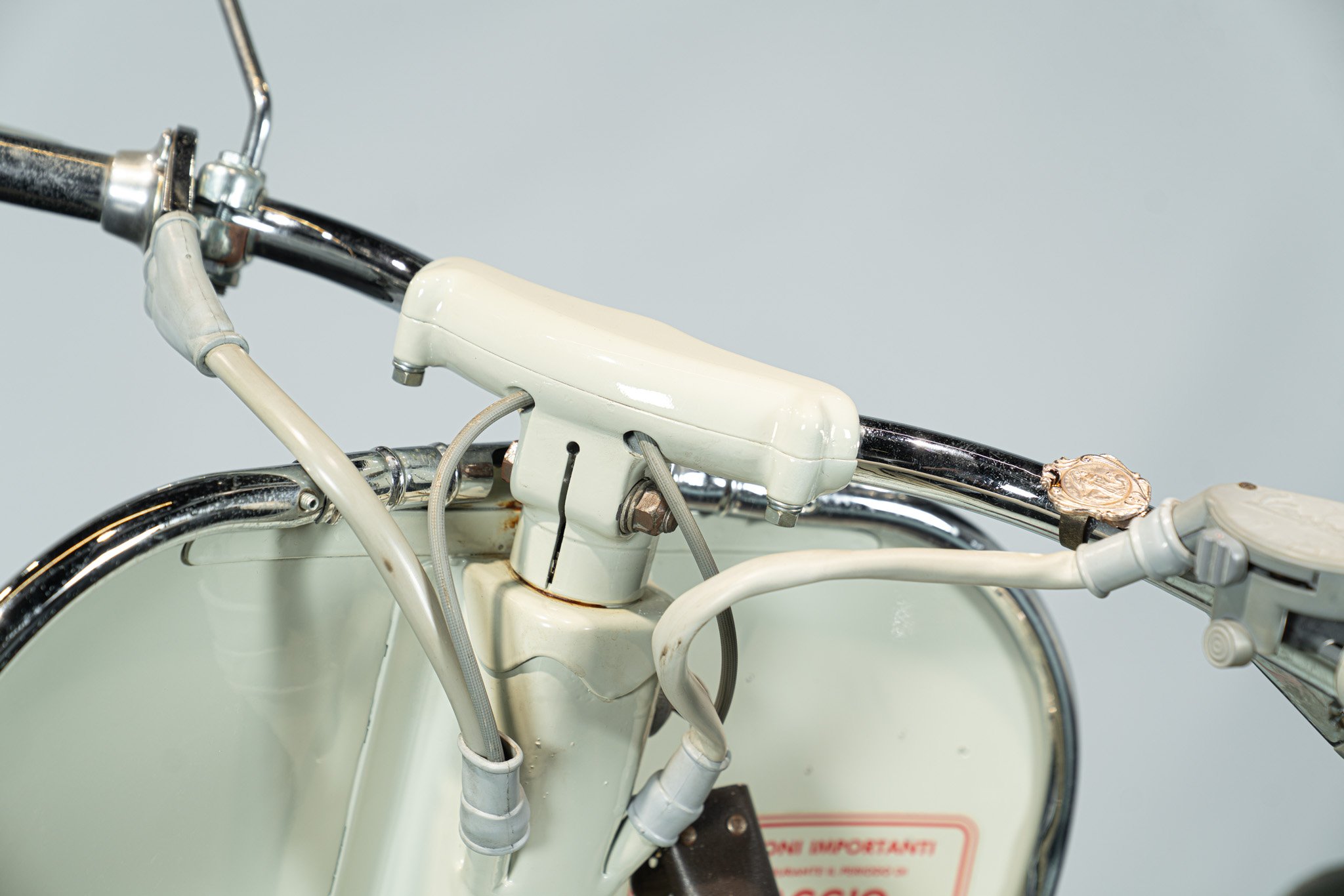 Piaggio VESPA VN2T 125 \"FARO BASSO \" 