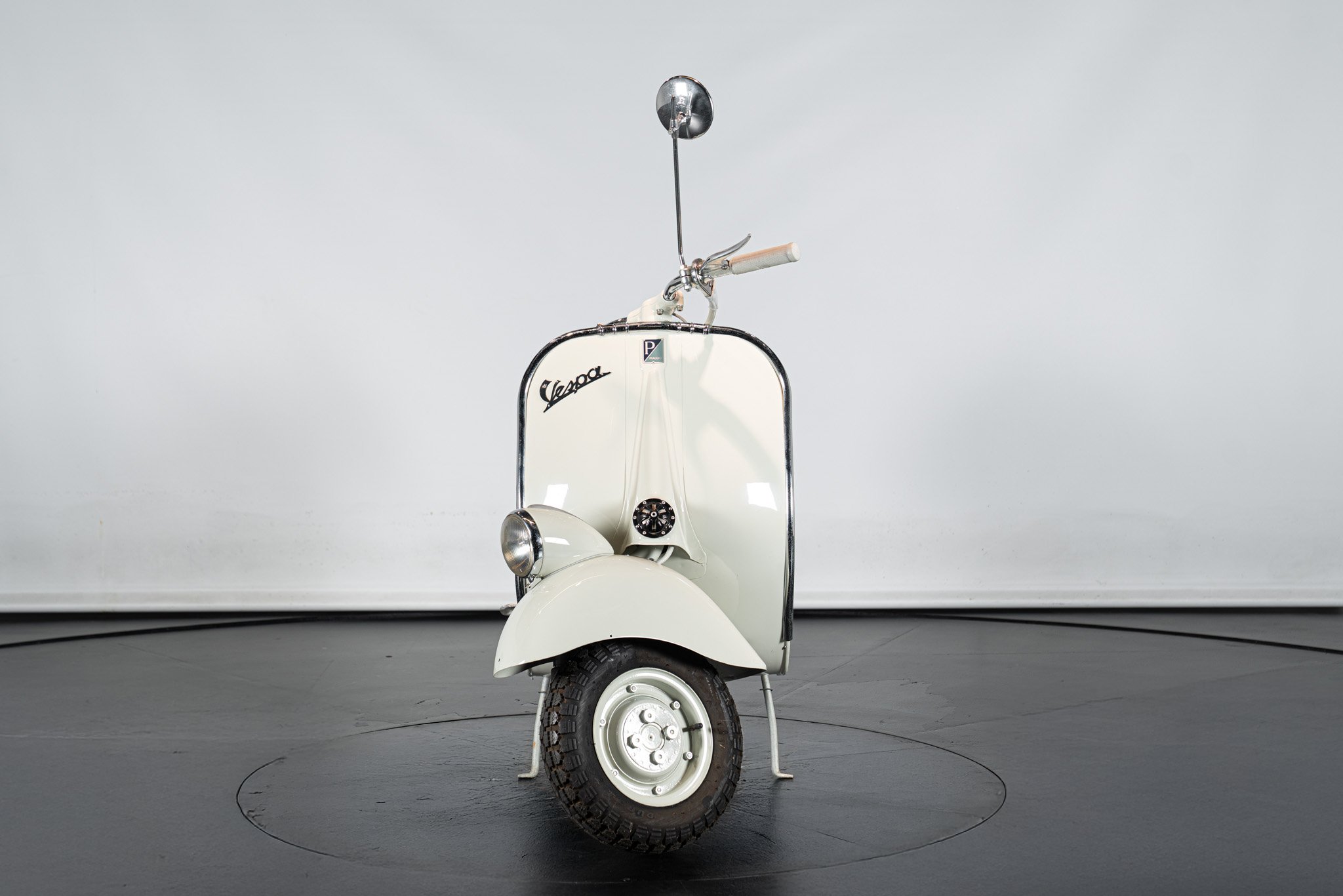 Piaggio VESPA VN2T 125 \"FARO BASSO \" 