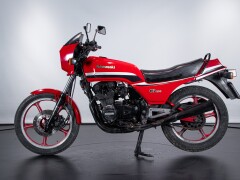 Kawasaki GPZ 550 