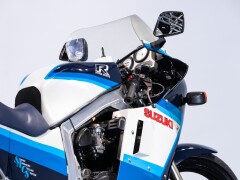 Suzuki GSXR 1100    