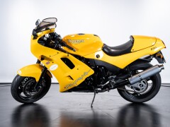 Triumph DAYTONA 900 