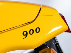 Triumph DAYTONA 900 