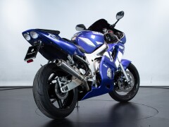 Yamaha R6 